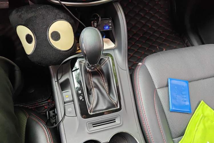 Used CHANGAN CS75 2016 1.8T Automatic Elite Model China V Standard
