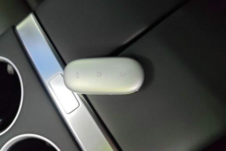 Used Li Auto L8 2023 Pro Model
