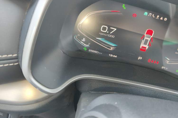 Used Wey VV6 2021 2.0T Two-Wheel Drive Smart Protection+ Odometer Close Up