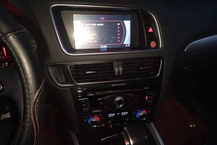 Used Audi Q5 2017 Plus 40 TFSI Technology Model