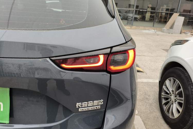 Used Mazda CX-5 2024 2.0L Automatic Two-Wheel Drive Zhiya Pro Right Rear Taillight