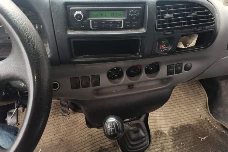 Used Ford Classic Transit 2013 2.8T Diesel Van Short Wheelbase Mid-Roof JX493ZLQ4