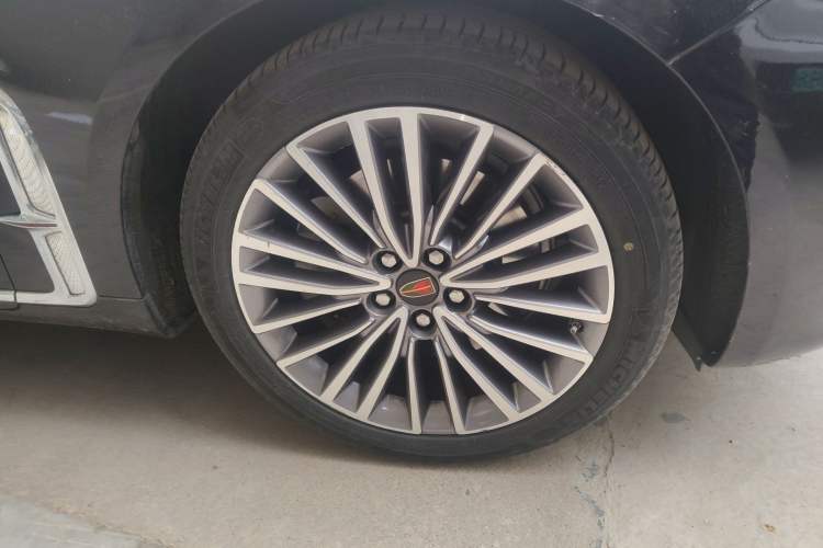 Used Hongqi H9 2020 2.0T Smart Connect Flagship Edition Right Front Wheel Hub