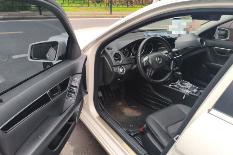 Used Mercedes-Benz C-Class 2011 C 180K Classic model Driver Seat