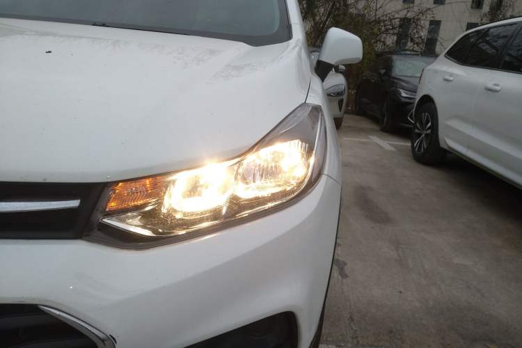 Used Chevrolet Trax 2018 330T Automatic Two-Wheel Drive Elite Model