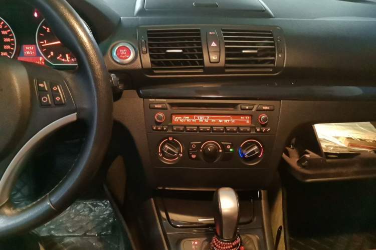 Used BMW 1 Series 2011 120i two-door coupe
