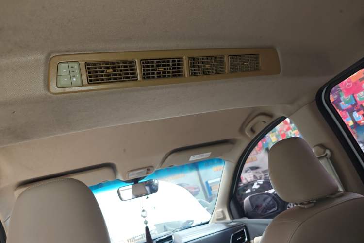 Used Wuling Hongguang 2015 1.5L S1 Comfort China V Standard Headliner