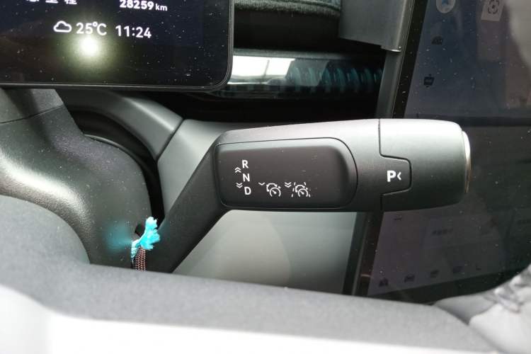 Used Zeekr X 2025 5-Seater Rear-Drive Version Gear Lever