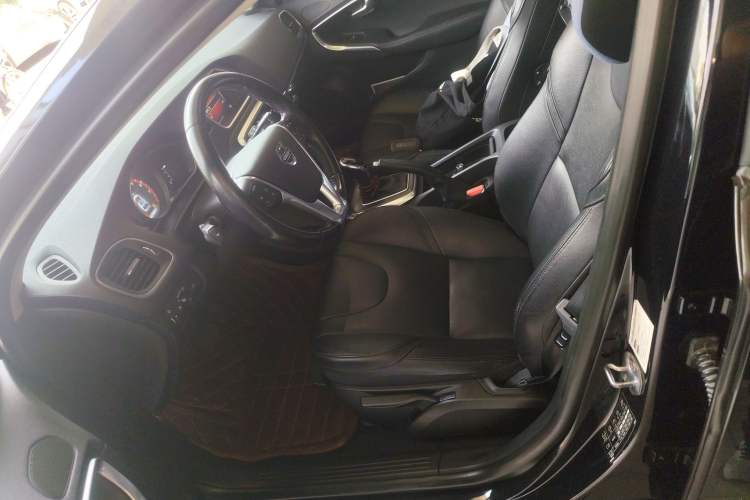 Used Volvo V40 2015 1.6T Zhiyi Edition