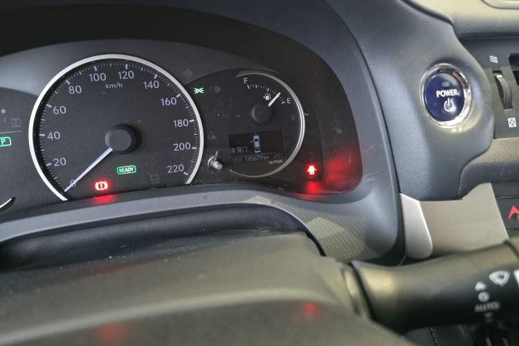 Used Lexus CT 2014 CT200h Comfort Edition Monochrome