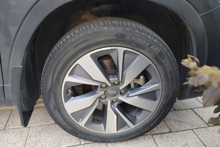 Used Geely Auto Haoyue 2020 1.8TD DCT Luxury Model 5 Seats Right Front Wheel Hub