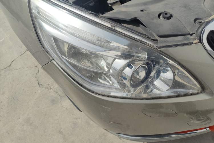 Used Buick GL8 2011 3.0L GT Luxury Business Haoya Edition
