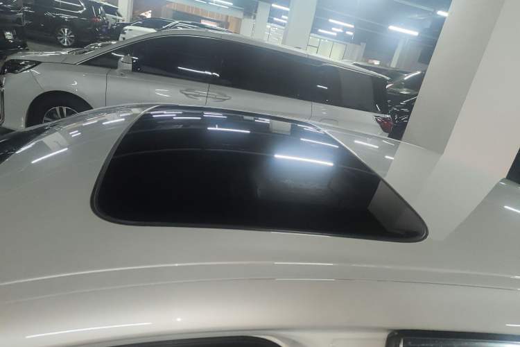 Used BMW 5 Series 2019 Facelifted 525Li Luxury Package
