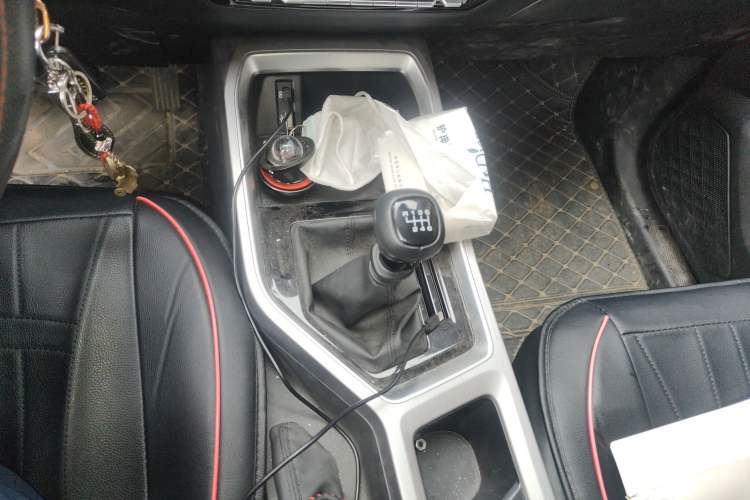 Used Wuling Jiachen 2022 1.5T Manual Light Enjoyment Dynamic Version
