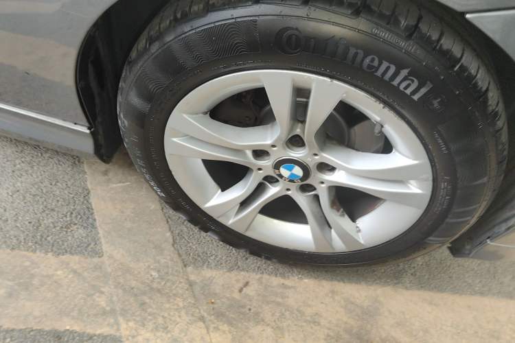 Used BMW 3 Series 2010 320i Luxury Model