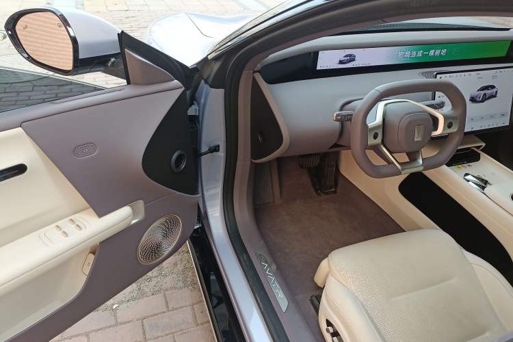 Used Avatr 06 2025 Pro Range-Extended Edition
