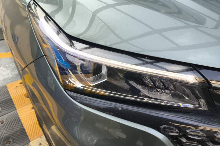 Used Landian E5 2023 1.5L DE-i 100KM Comfort Edition 7-Seater