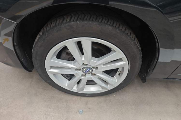 Used Volvo S60 2014 S60L 2.0T Zhiyuan Edition