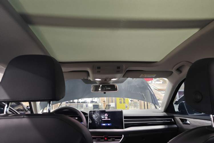 Used Volkswagen Sagitar 2025 300TSI DSG Excellence Edition Headliner