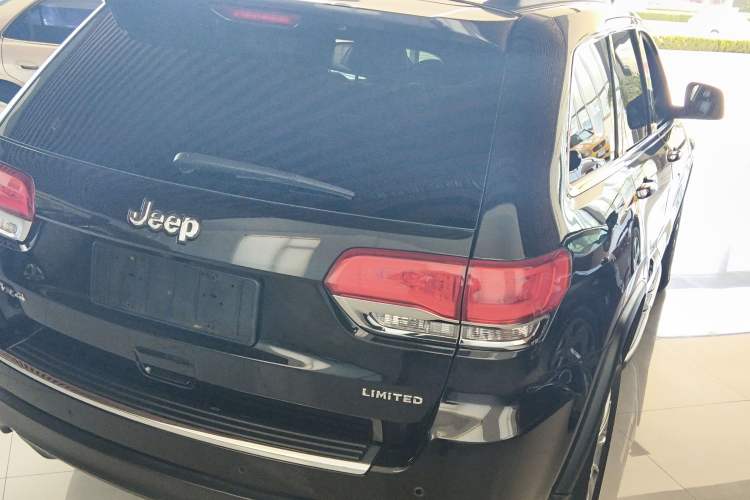 Used Jeep Grand Cherokee 2016 3.0L Comfort Navigation Edition
