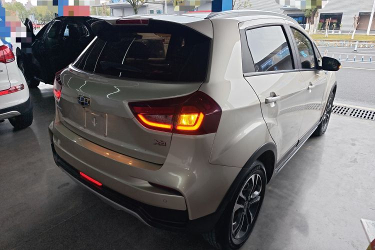 Used Geely Auto Vision X3 2019 Upgraded Model 1.5L Manual Elite Version
