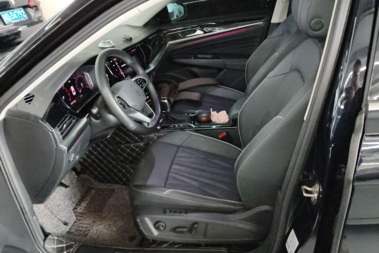 Used Volkswagen Passat 2022 330TSI Starry Luxury Edition