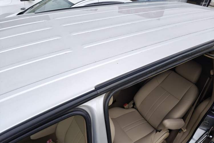 Used Buick GL8 2014 2.4L Classic Edition Roof