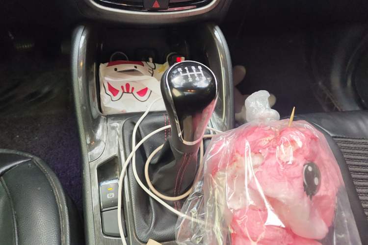 Used Changan CS75 2017 Shangkui Edition 1.5T Manual Fengxiang Model