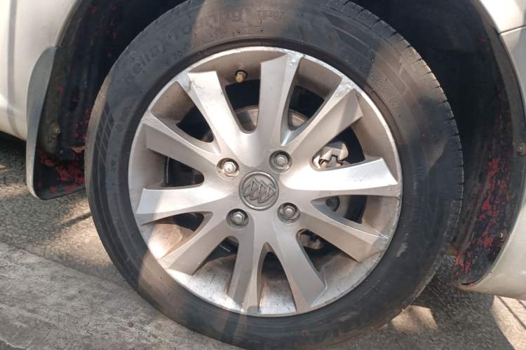 Used Buick Excelle 2011 1.6 LE-MT
