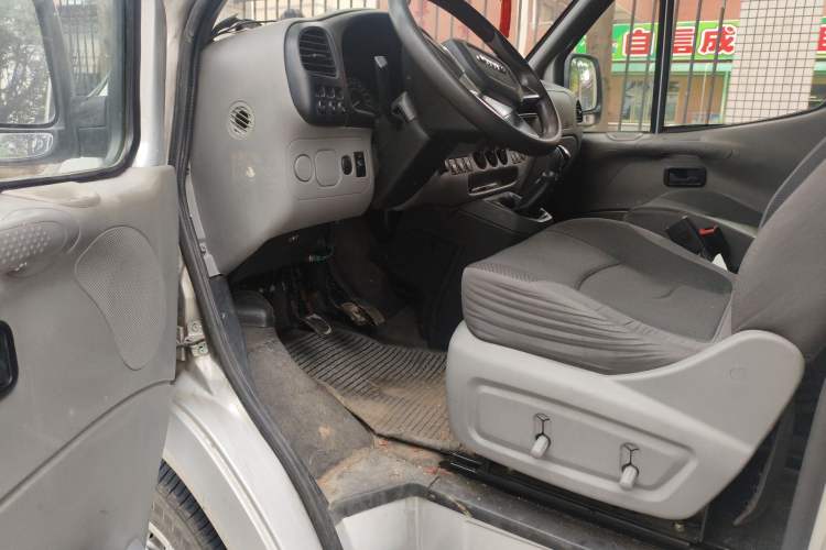 Used JMC Transit 2017 2.8T Commercial Version Long Wheelbase Mid-Roof 6/7/8-Seater JX493 Driver Seat