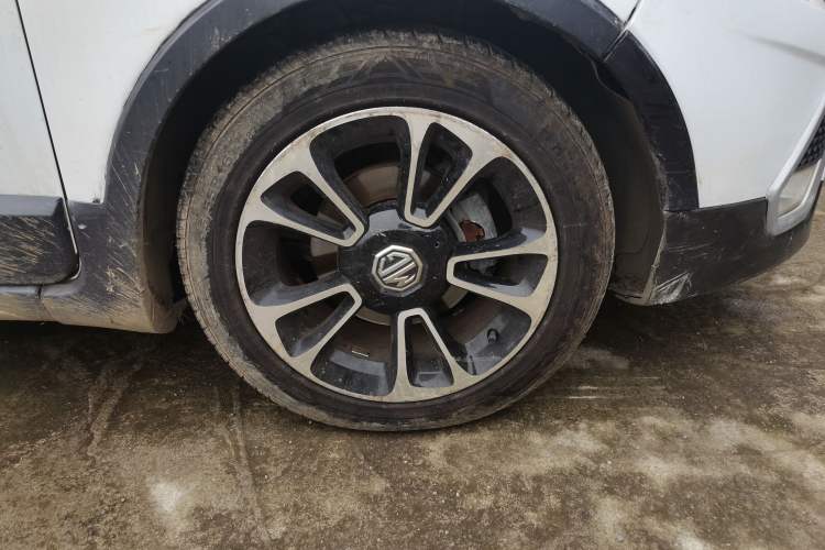 Used MG 3SW 2015 1.5L AMT Elite Model
