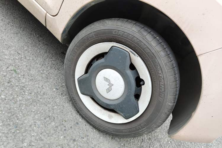 Used Wuling Hongguang MINIEV 2021 Macaron Fashion Model Lithium Iron Phosphate