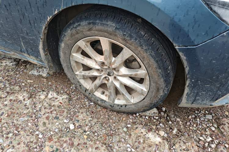 Used Mazda Atenza 2017 2.0L Blue Sky Luxury Edition Right Front Wheel Hub