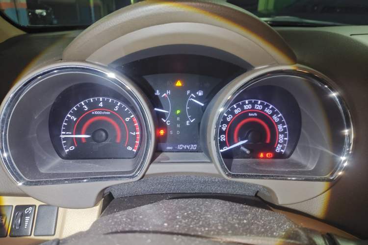 Used Toyota Highlander 2012 2.7L Two-Wheel Drive 7-Seater Luxury Edition
