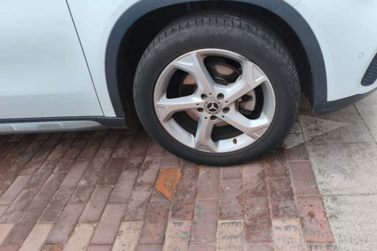 Used Mercedes-Benz GLA 2019 GLA 200 Dynamic Edition Right Front Wheel Hub