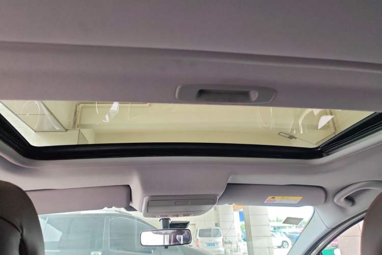 Used Peugeot 3008 2015 1.6THP Automatic Classic Edition Headliner