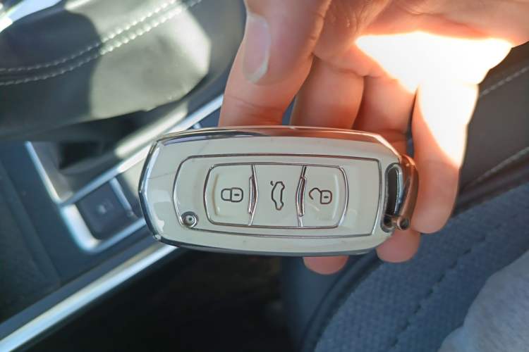 Used Geely Auto Vision X3 2019 Upgraded Model 1.5L CVT Elite Version Vehicle Key