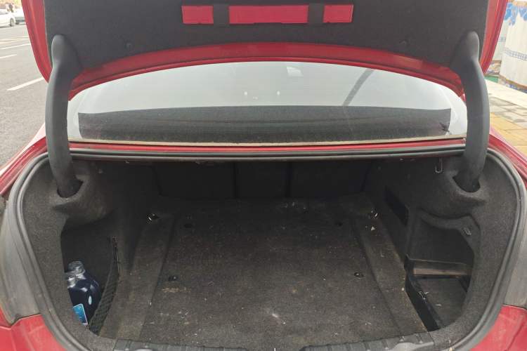 Used BMW 3 Series 2015 316Li Fashion Model
