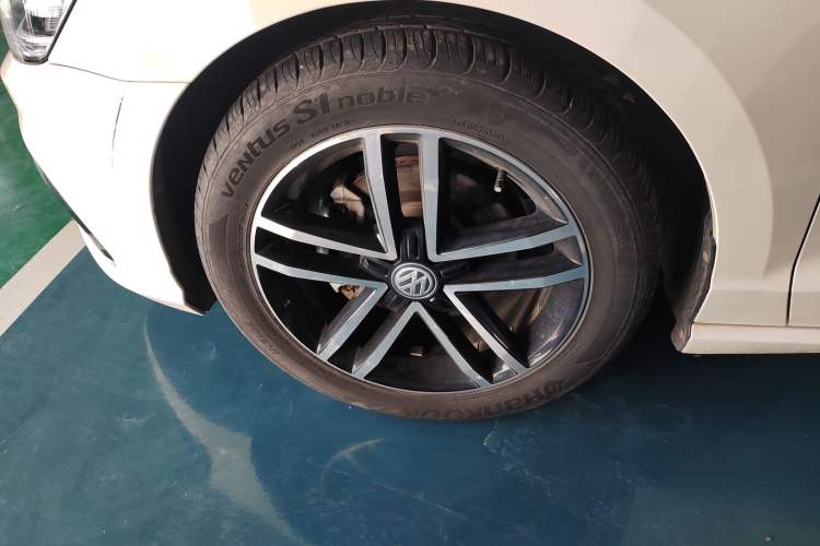 Used Volkswagen Lamando 2019 280TSI DSG Comfort Edition China VI standard
