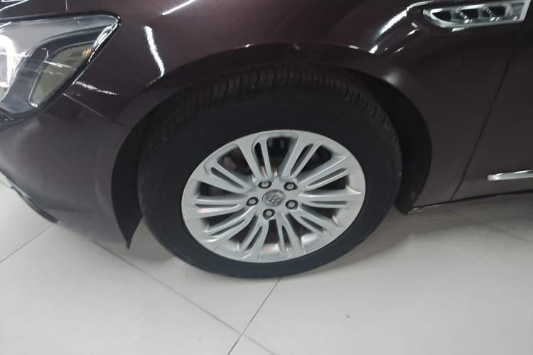 Used Buick LaCrosse 2016 20T Leading Model Left Front Wheel Hub