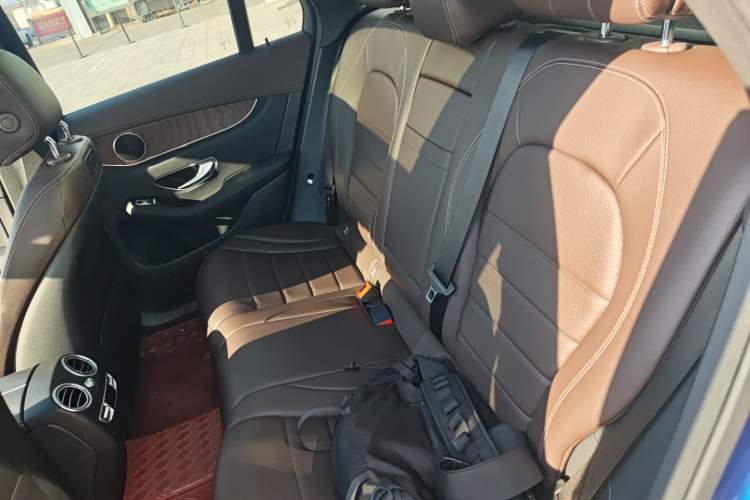 Used Mercedes-Benz GLC 2016 GLC 300 4MATIC Dynamic Model Left Rear Seat