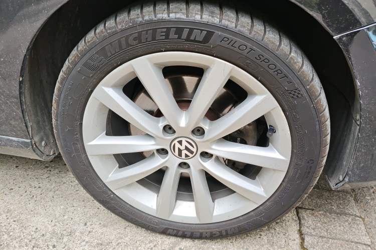 Used Volkswagen Magotan 2013 2.0 TSI Prestige Model
