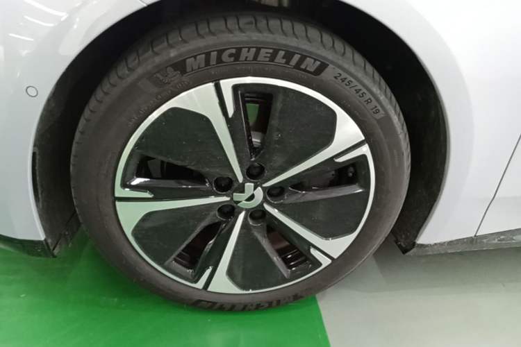 Used Nio ET5 2025 75 kWh