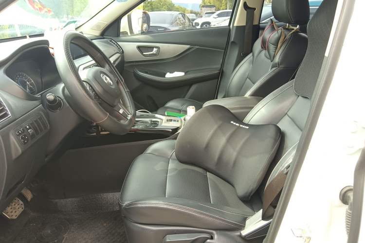 Used Dongfeng Fengon S560 2018 1.8L CVT Elite Model 7 Seats Left Front Seat