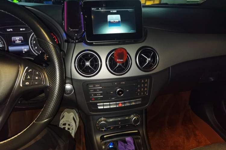 Used Mercedes-Benz B-Class 2015 B 200 Sport Edition