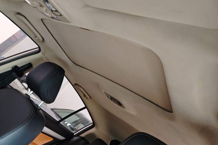 Used Geely Auto Vision S1 2018 1.4T CVT FENGXING Model Headliner