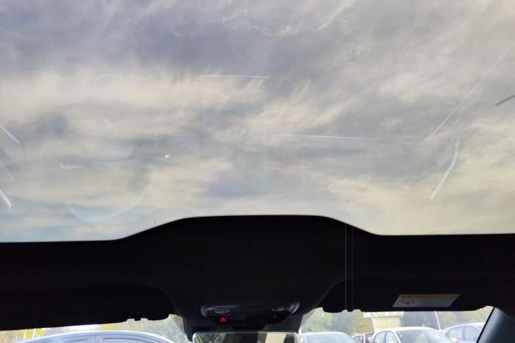 Used NETA S 2022 Extended-Range Version 1160 km Range Rear-Wheel Drive Mid-Grade