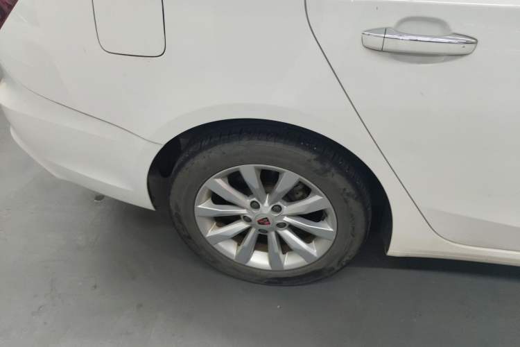 Used Roewe i6 New Energy 2017 45T Hybrid Connect & Smart Enjoyment Edition
