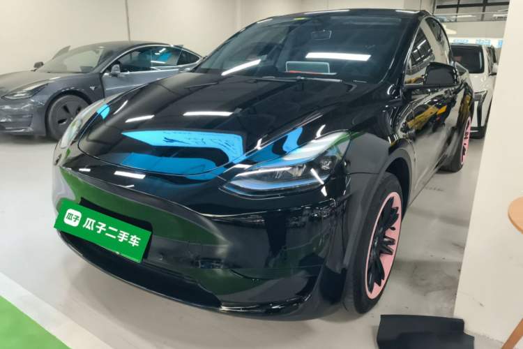 Used Tesla Model Y 2023 Rear-Wheel-Drive Version