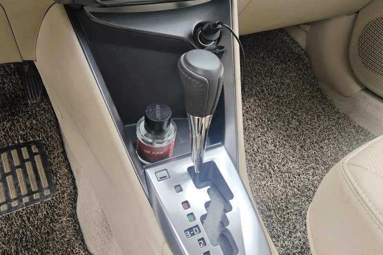 Used Toyota YARiS L Zhi Xuan 2014 1.5G Automatic Xuan Dong Edition